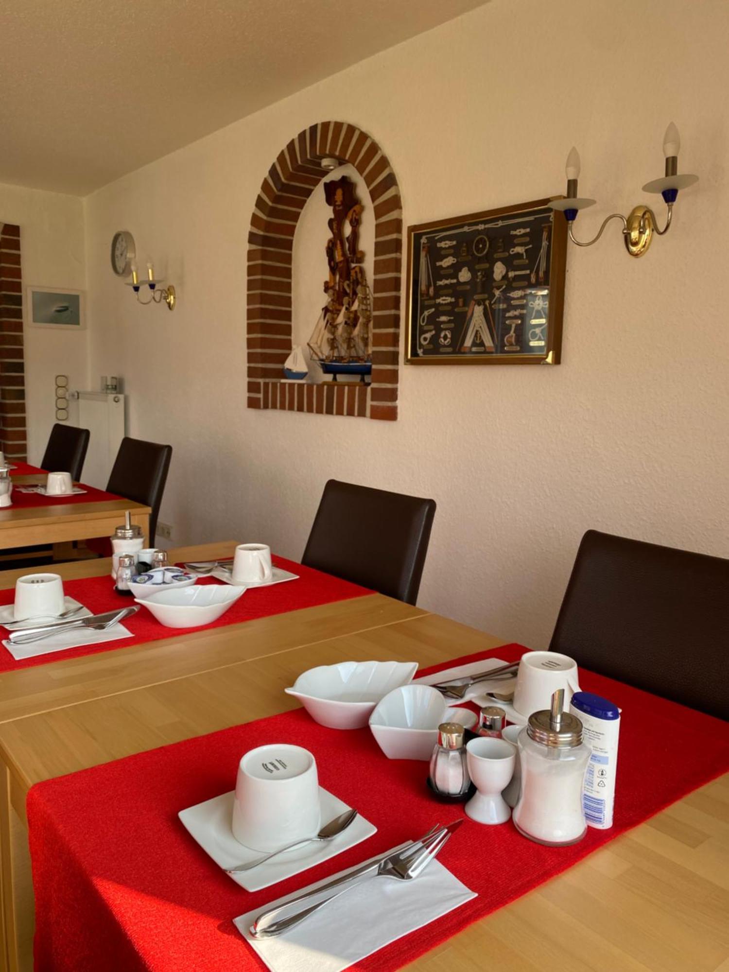 Pension Seehund Norden Bagian luar foto